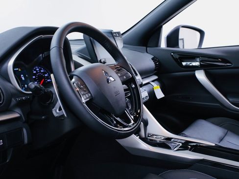 New 2024 Mitsubishi Eclipse Cross SEL image 5