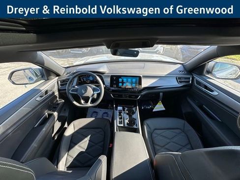 New 2026 Volkswagen Atlas Cross Sport SE image 11