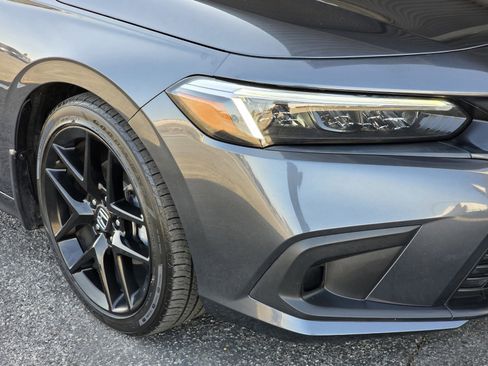 Used 2023 Honda Civic Sport image 11