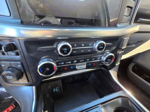 Used 2023 Ford F150 Lariat image 11