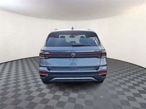 New 2025 Volkswagen Taos SEL image 5