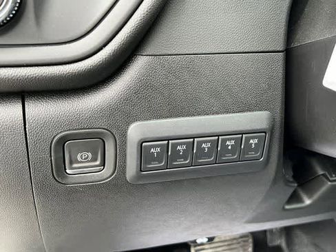 New 2023 GMC Sierra 3500 Pro image 27