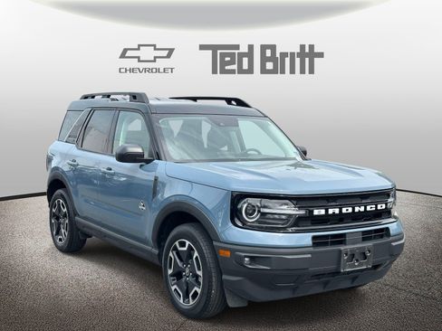 Used 2024 Ford Bronco Sport Outer Banks w/ Tech Package AWD/4WD image 3