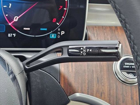 Used 2025 Mercedes-Benz C 300 Sedan image 13