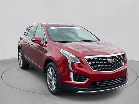 Certified 2023 Cadillac XT5 Premium Luxury AWD/4WD image 3