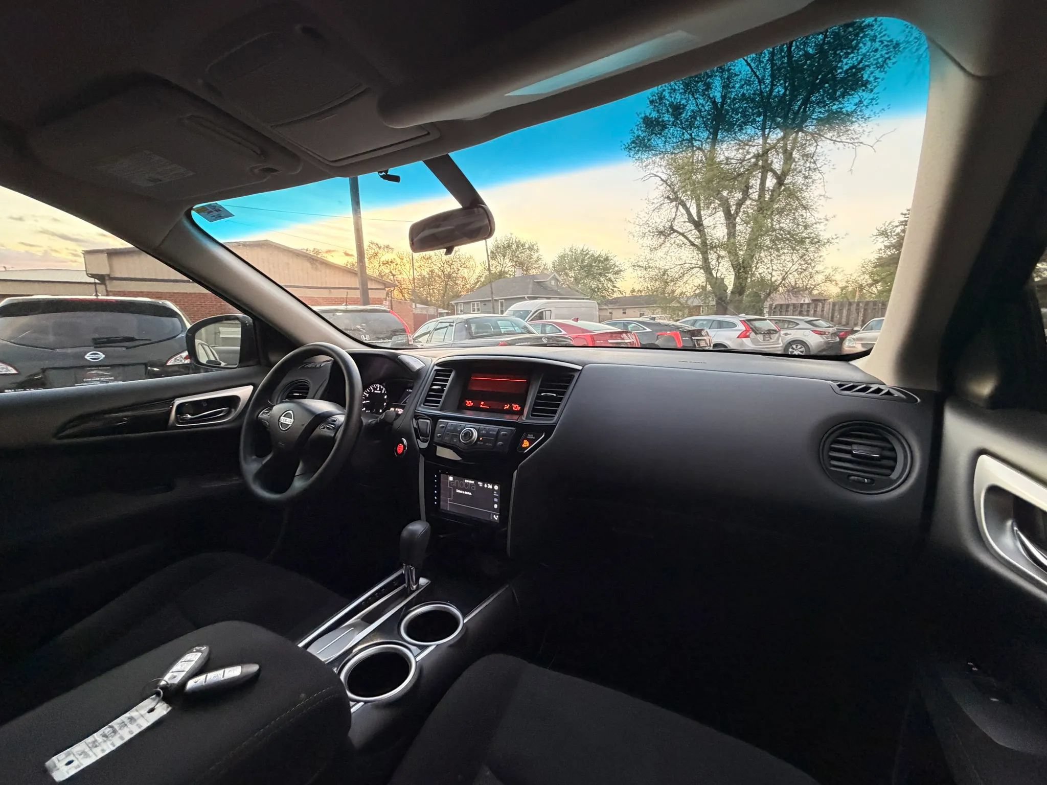 Used 2014 Nissan Pathfinder S FWD image 34