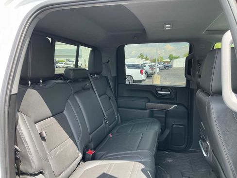 Used 2023 GMC Sierra 2500 Denali w/ Denali Ultimate Package AWD/4WD image 23