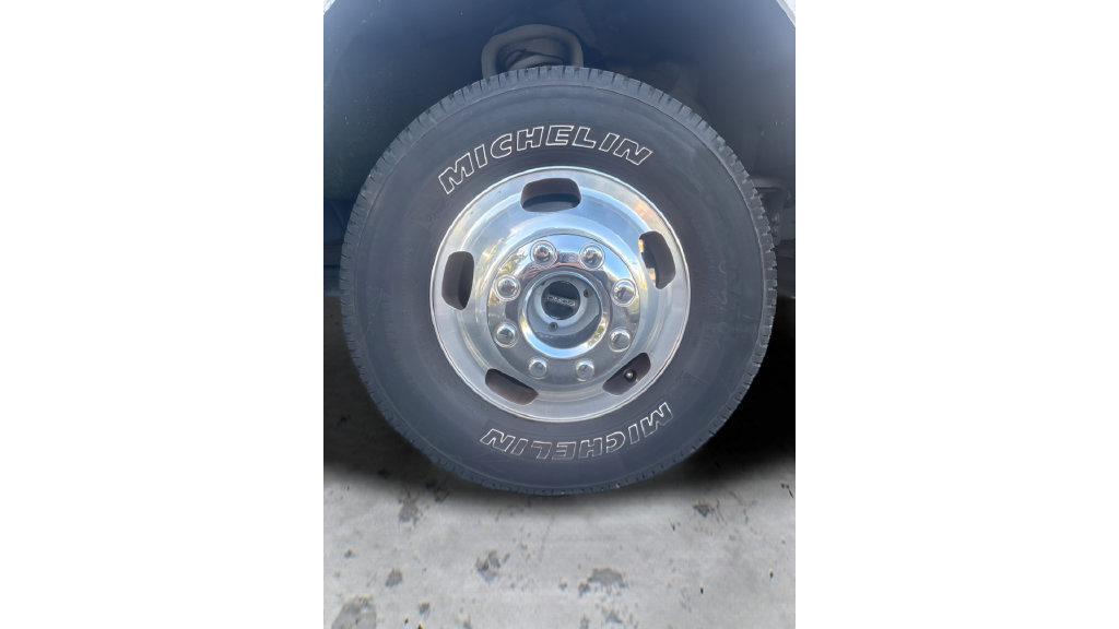Used 2021 Ford F350 Platinum AWD/4WD image 23
