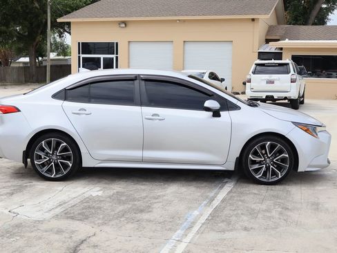 Used 2020 Toyota Corolla LE FWD image 10