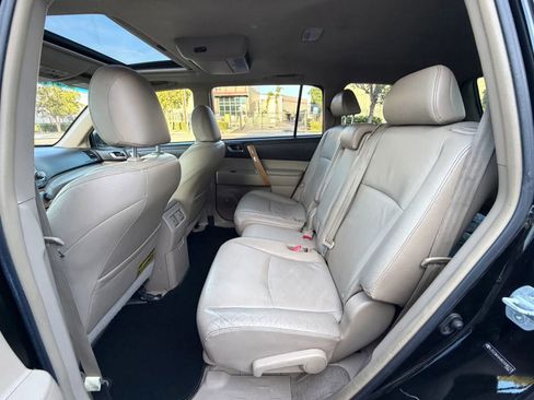 Used 2008 Toyota Highlander Limited AWD/4WD image 10