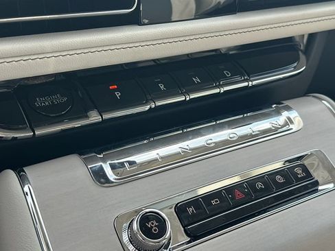 New 2026 Lincoln Aviator Reserve w/ Jet Appearance Package AWD/4WD image 29
