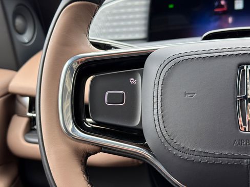 New 2026 Lincoln Navigator Black Label AWD/4WD image 25