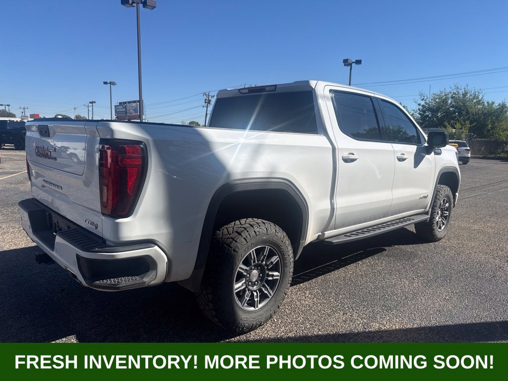 Used 2024 GMC Sierra 1500 AT4 AWD/4WD image 2