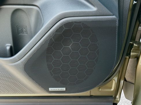 Used 2025 Subaru Forester Limited image 24