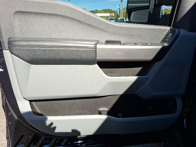 Used 2025 Ford F250 XLT AWD/4WD image 11