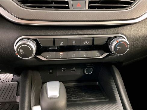 New 2026 Nissan Altima 2.5 SR AWD/4WD image 29