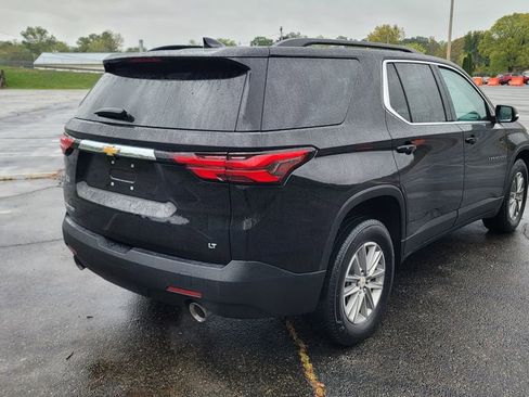 Used 2023 Chevrolet Traverse LT image 12