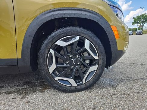 Certified 2024 Kia Seltos SX w/ SX Sunroof Package AWD/4WD image 12