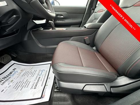 New 2025 Nissan Kicks SR w/ SR Premium Package AWD/4WD image 12