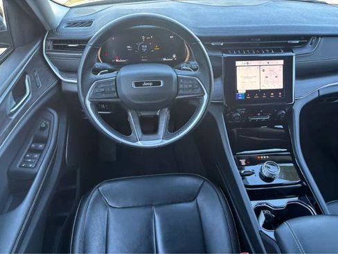 Used 2022 Jeep Grand Cherokee L Limited image 15
