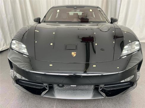 New 2026 Porsche Taycan GTS image 6