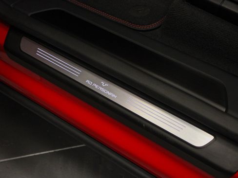 Used 2025 Lamborghini Urus SE image 19