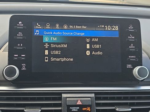 Used 2018 Honda Accord Touring image 25