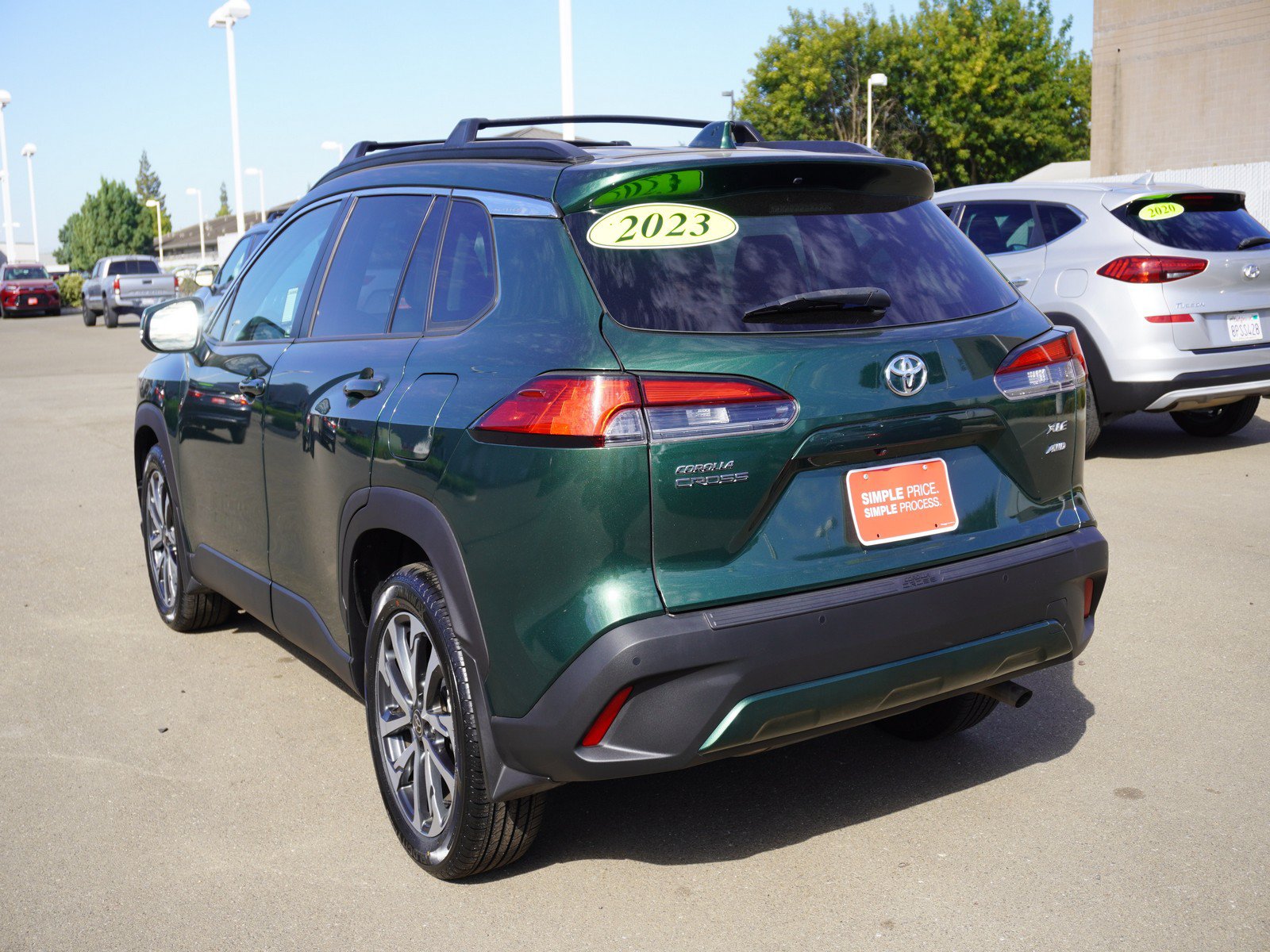 Used 2023 Toyota Corolla Cross XLE w/ Convenience Package AWD/4WD image 8