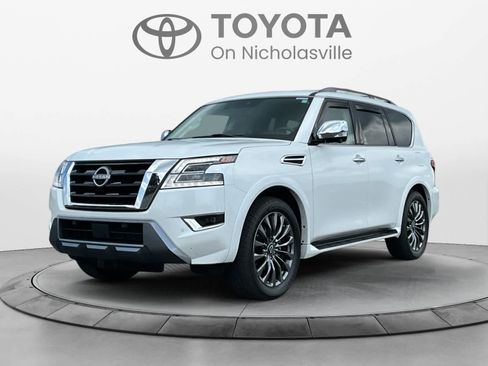 Used 2023 Nissan Armada Platinum w/ Captain's Chairs Package AWD/4WD image 1