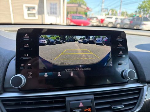 Used 2022 Honda Accord Sport image 26