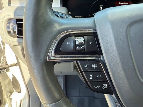 Used 2022 Lincoln Nautilus Reserve w/ Equipment Group 201A image 31