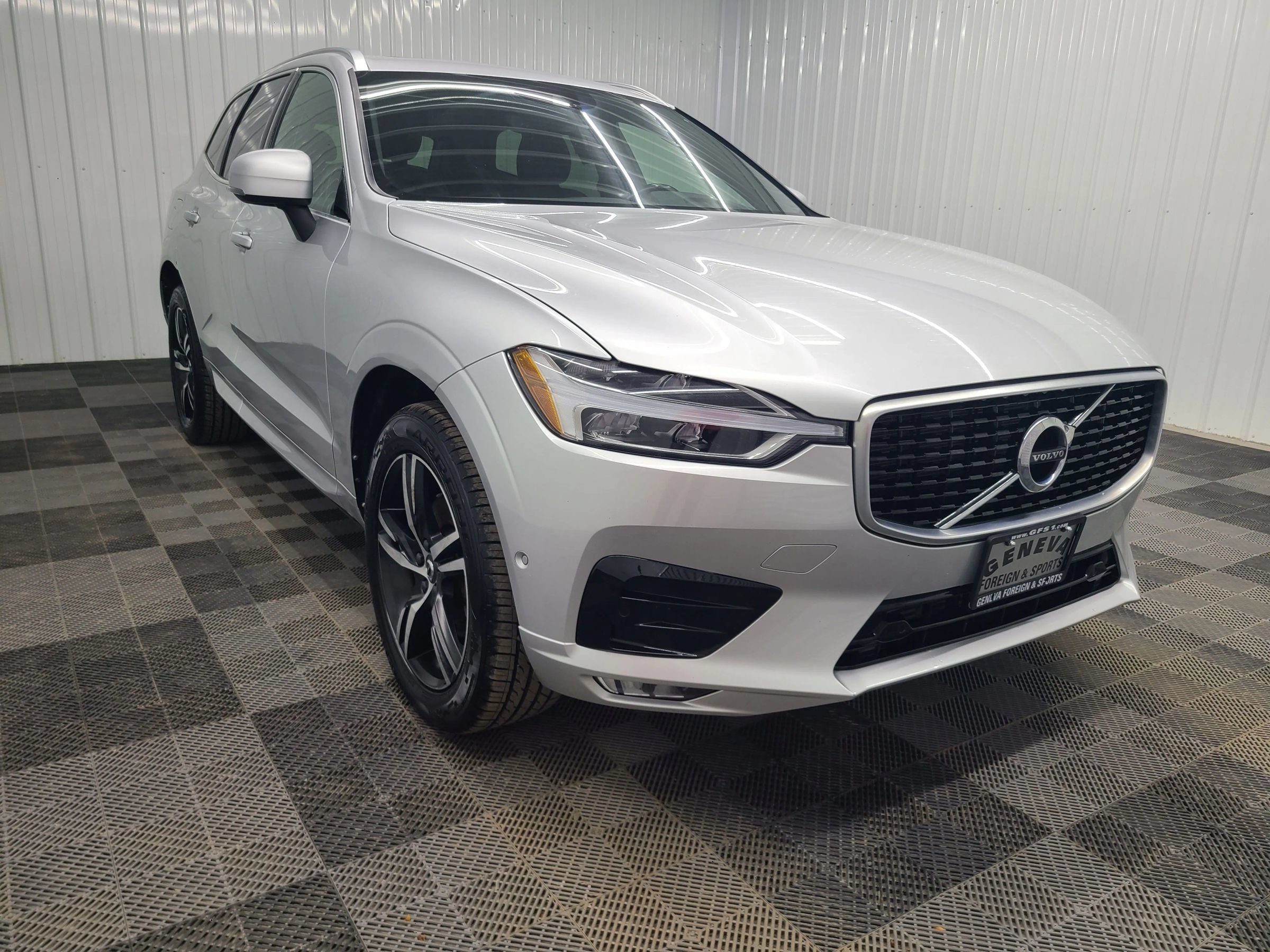 Used 2019 Volvo XC60 T5 R-Design AWD/4WD image 15