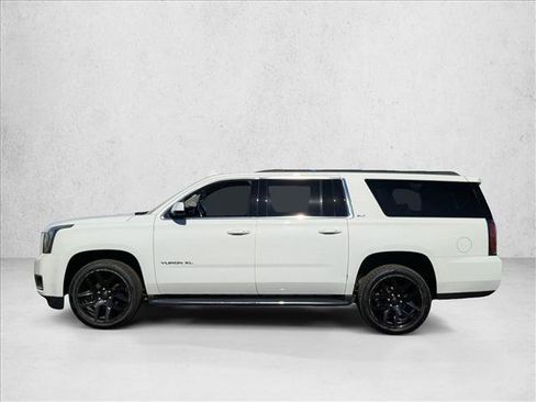 Used 2019 GMC Yukon XL SLT image 9