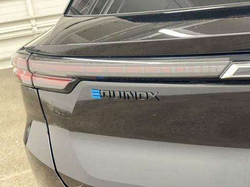 Used 2024 Chevrolet Equinox EV RS image 10