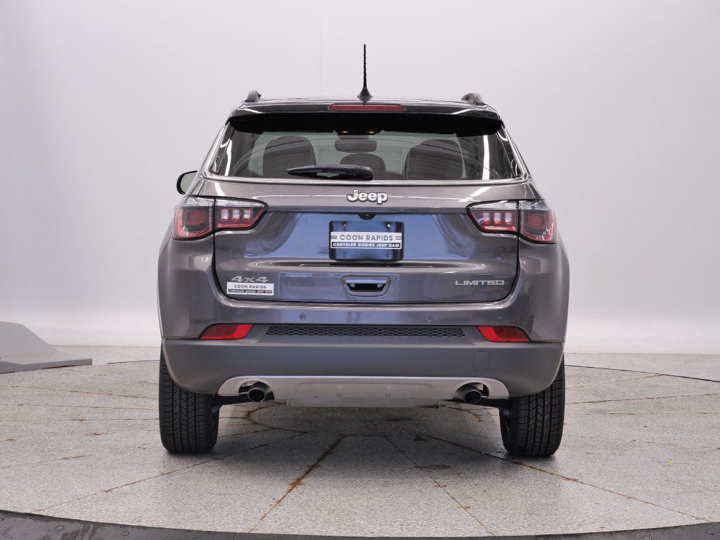 Used 2023 Jeep Compass Limited w/ Sun and Sound Group AWD/4WD image 4