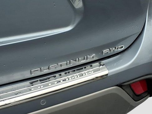 Used 2022 Toyota Highlander Platinum image 32