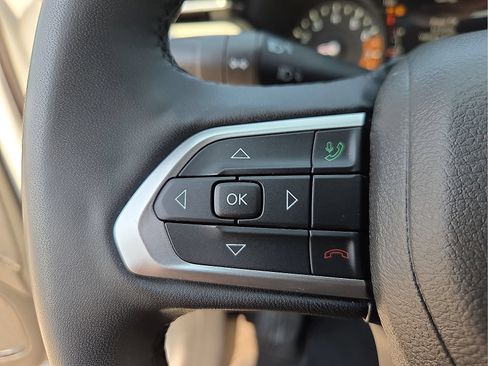 Used 2023 Jeep Compass Limited AWD/4WD image 19