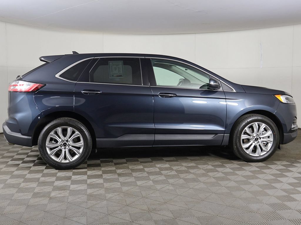 Used 2023 Ford Edge Titanium w/ Equipment Group 301A AWD/4WD image 20