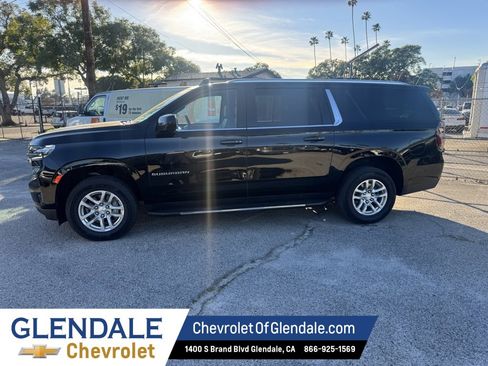 Certified 2024 Chevrolet Suburban LT image 8