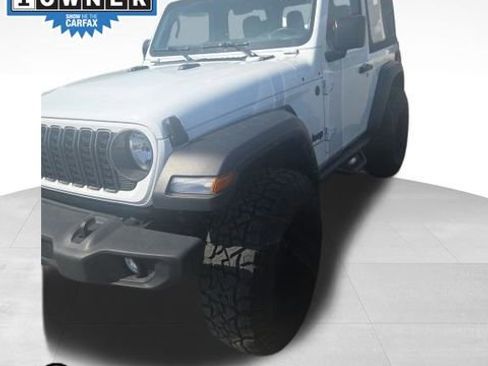 Used 2025 Jeep Wrangler Sport image 1