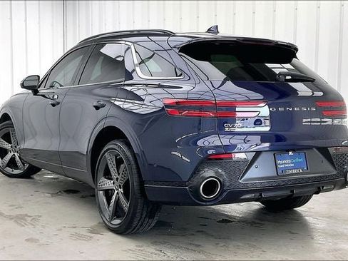 Used 2025 Genesis GV70 3.5T Sport w/ Sport Advanced Package AWD/4WD image 11