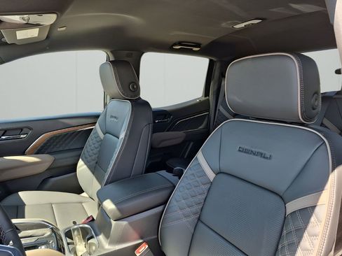New 2026 GMC Canyon Denali AWD/4WD image 35