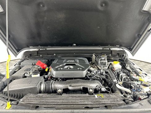 Used 2019 Jeep Wrangler Unlimited Sahara image 29