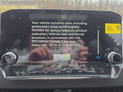 New 2025 Mitsubishi Outlander SE image 20