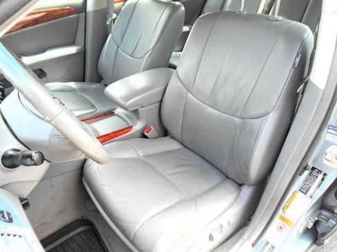 Used 2006 Toyota Avalon XLS FWD image 10