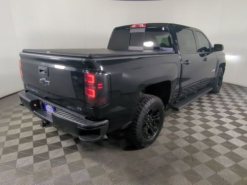 Used 2017 Chevrolet Silverado 1500 LTZ Z71 w/ LTZ Plus Package image 9