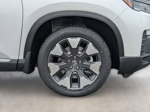 New 2026 Honda Pilot Touring S image 12