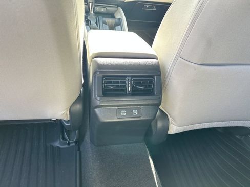 Used 2025 Honda Accord SE image 32