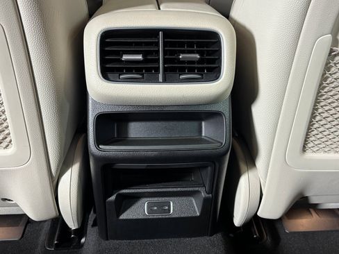 Certified 2025 Mercedes-Benz GLE 450 4MATIC image 30