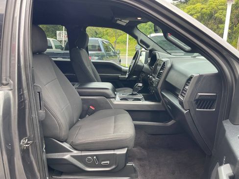 Used 2017 Ford F150 XLT w/ Equipment Group 302A Luxury AWD/4WD image 28